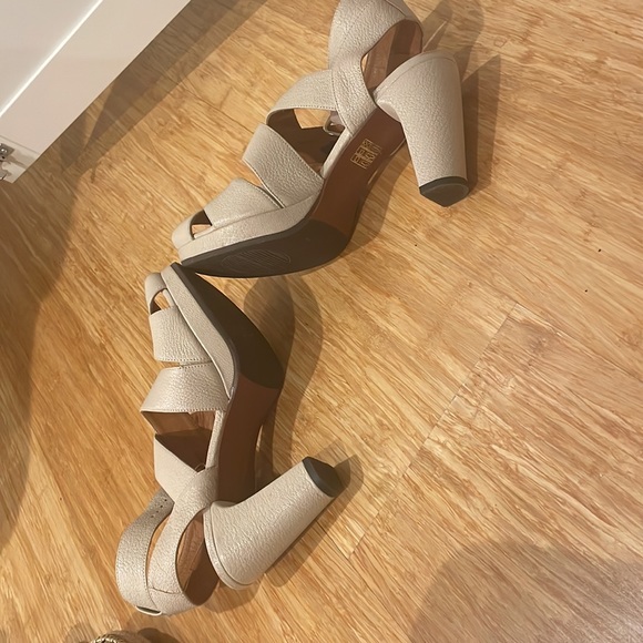 Never worn ! - Picture 3 of 3